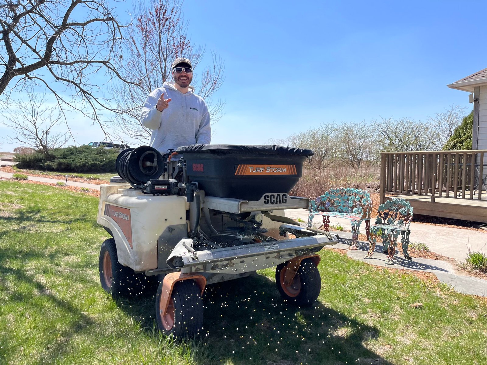 Professional weed control application service in Newton Iowa